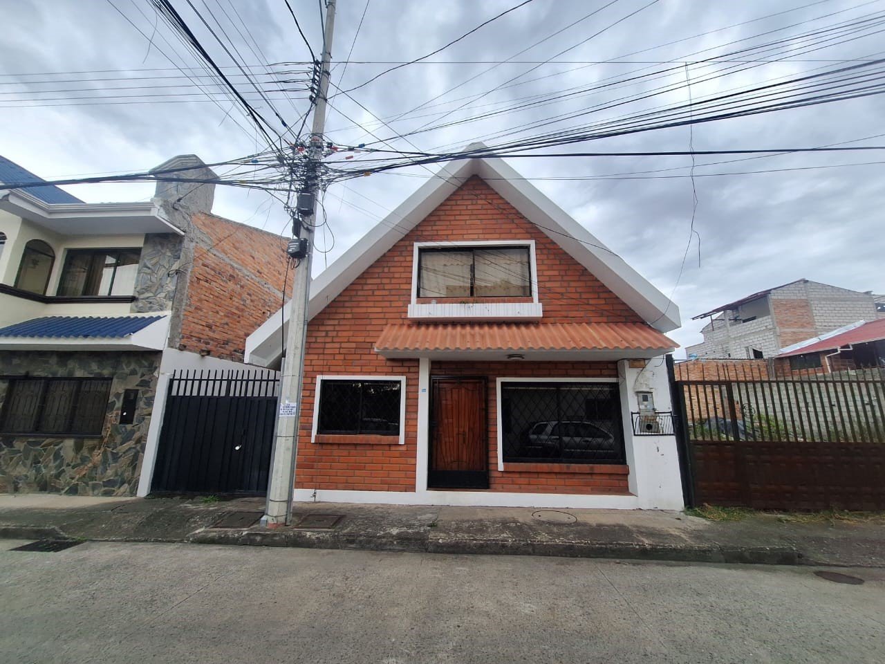 Villa en venta, sector totoracocha. - Imagen 2