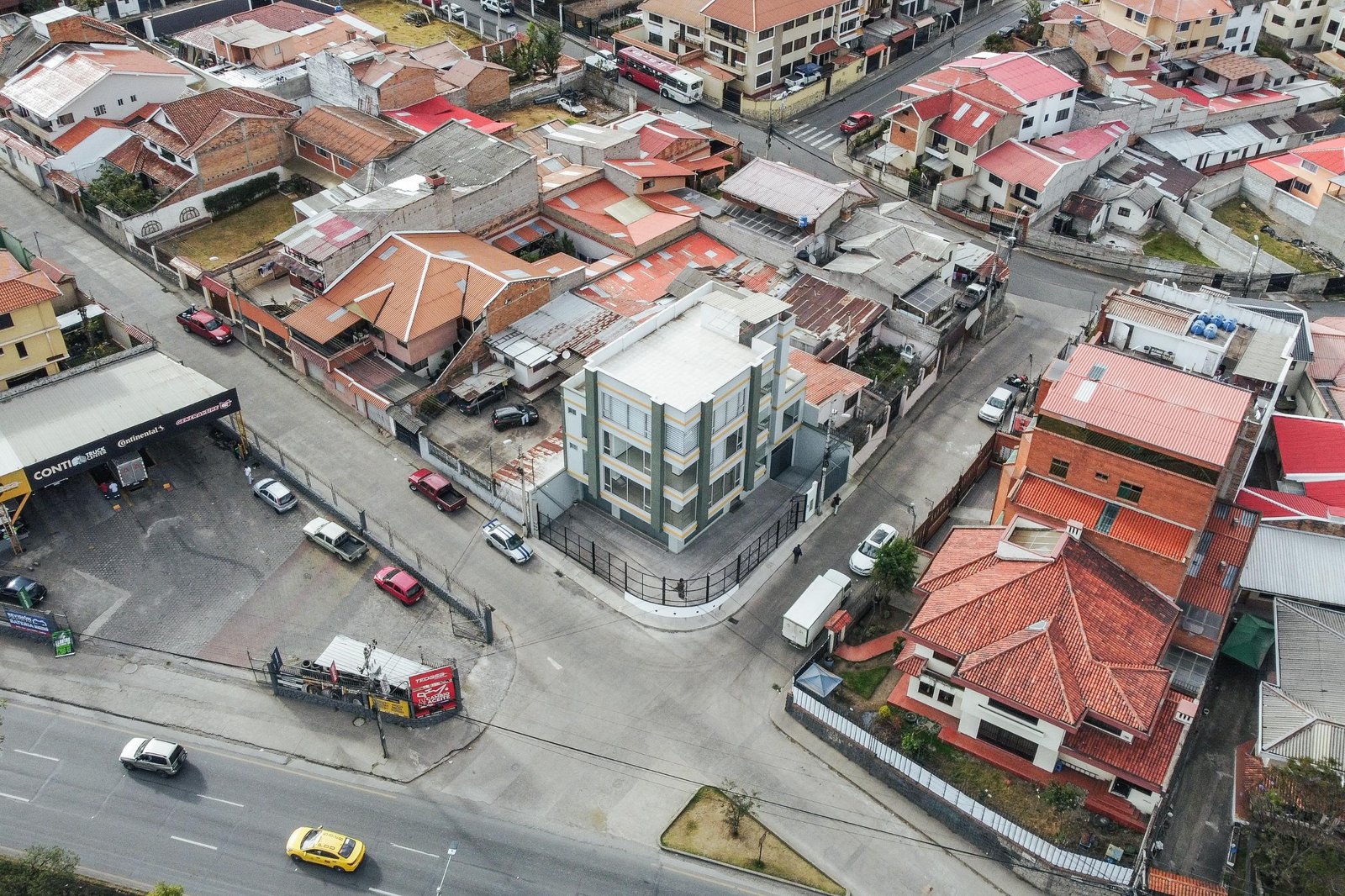 Edificio en Arriendo, Sector Av de las Américas - Imagen 3