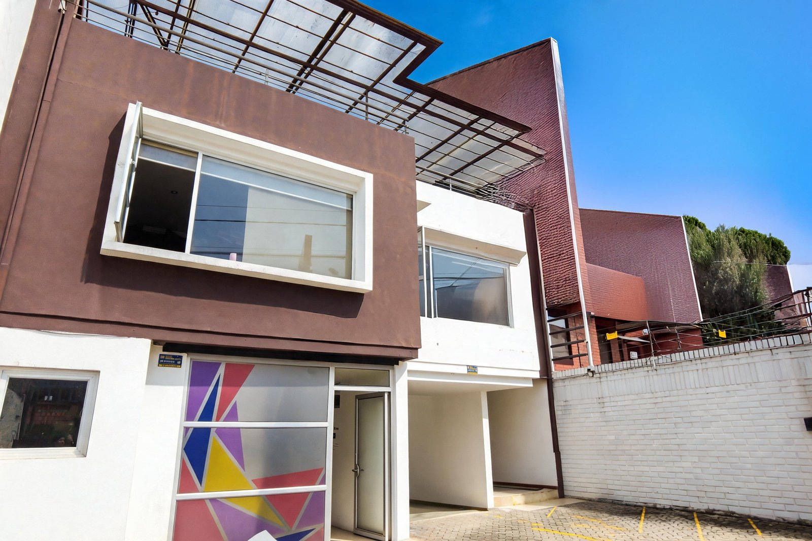 Edificio en Arriendo, Sector Av. 27 de febrero