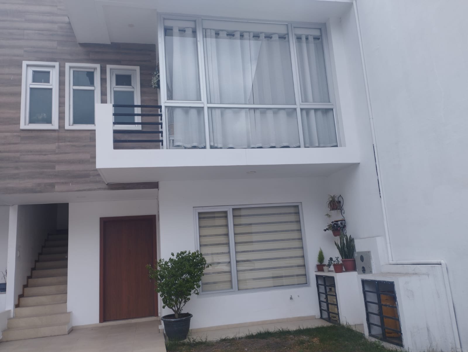 Departamento Duplex en venta, Sector Empresa Eléctrica