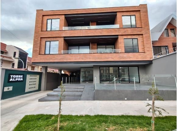 Suite en venta, sector Av. 12 de Octubre